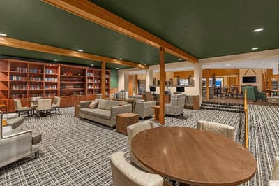 Holiday Inn Express & Suites Hayward