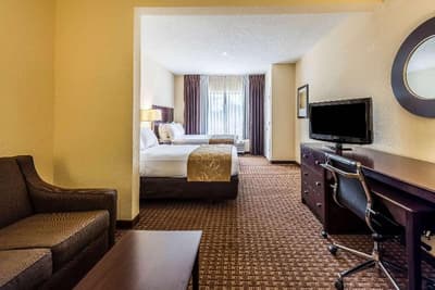Comfort Suites Marion Area