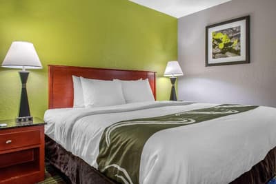 Quality Inn & Suites Bedford