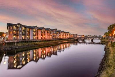 Kathryn Riverfront Inn - Ascend Hotel Collection