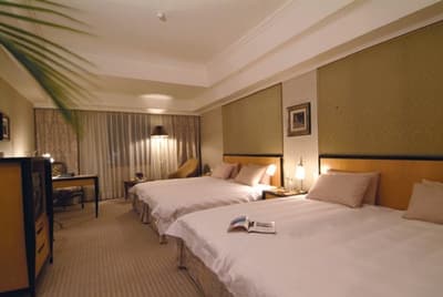 Lees Hotel