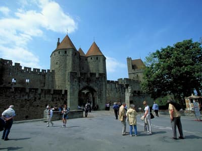 Ibis Carcassonne Est La Cite