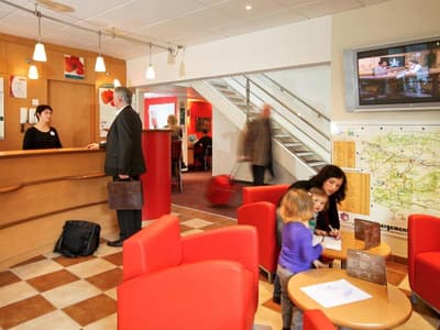 Ibis Carcassonne Est La Cite