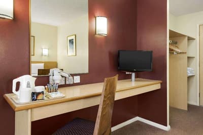 Days Inn Warwick South