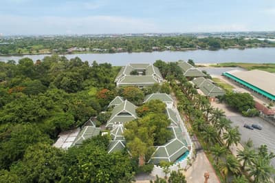 Kalanan Riverside Resort