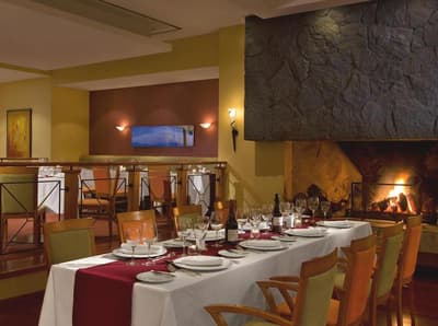 PARK LAKE LUXURY HOTEL