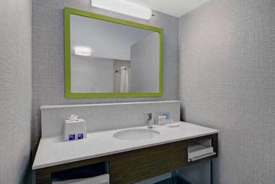 Hampton Inn & Suites by Hilton Syracuse Dewitt