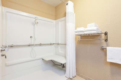Hampton Inn & Suites Grove City