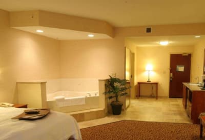 Hampton Inn & Suites Grove City