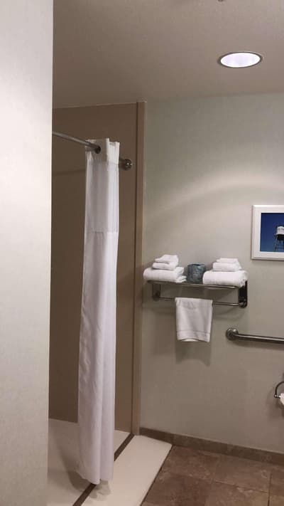 Hampton Inn & Suites Tulare