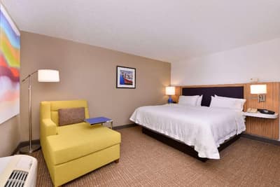Hampton Inn & Suites Plymouth