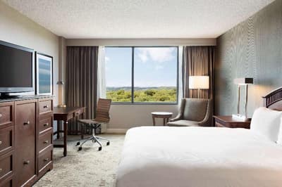 Hilton East Brunswick Hotel & Executive Meeting