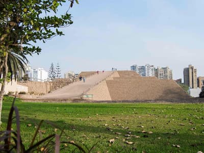 Pullman Lima San Isidro