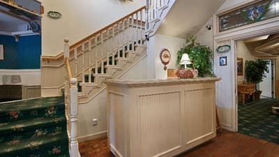 Best Western Grandma'S Feather Bed