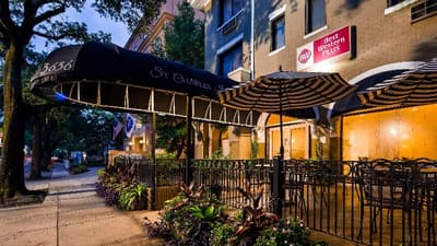 St Charles Inn
