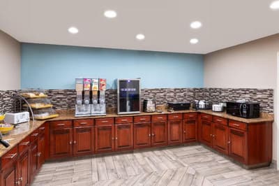 Super 8 by Wyndham Lubbock West