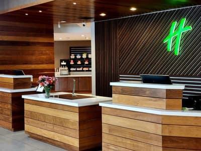 Holiday Inn Milwaukee - Brookfield