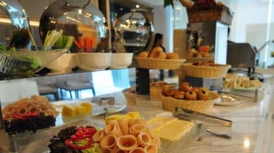 Damas Suites & Residences