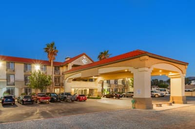 Best Western John Jay Inn & Suites