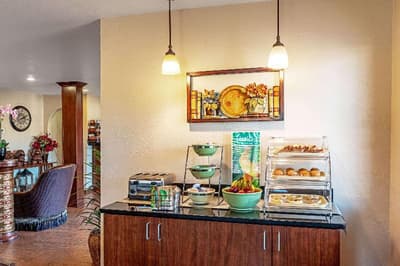 Quality Inn Three Rivers
