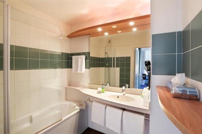 Suite Home Saran