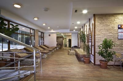 Yanakiev Club Hotel