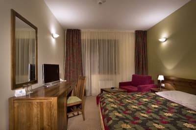 Yanakiev Club Hotel