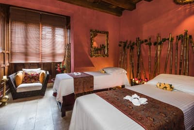 Ananda Hotel Boutique