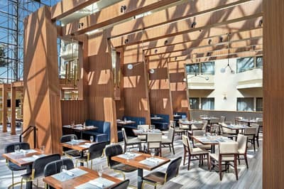 DoubleTree by Hilton Hotel Newark Airport