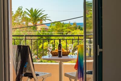 Sotiris Apartments