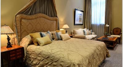 The Monarch Hotel by Mantis