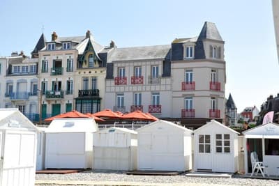 Logis Hôtel le Bellevue