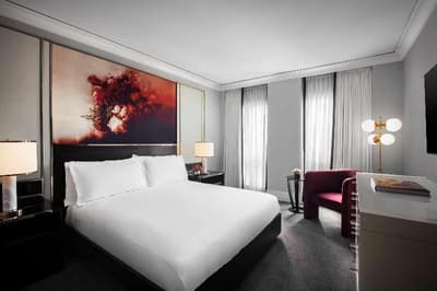 Waldorf Astoria Chicago