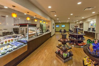 DoubleTree by Hilton Pittsburgh-Green Tree