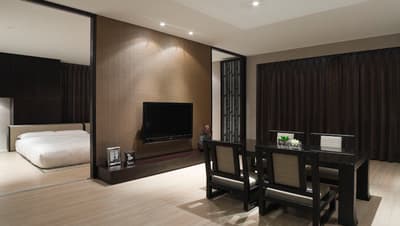 Shihzuwan Hotel - Love River