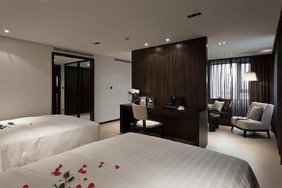 Shihzuwan Hotel - Love River