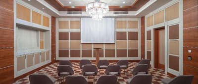 Doubletree By Hilton Kusadasi