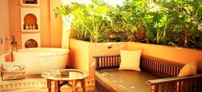Amanda Hotel