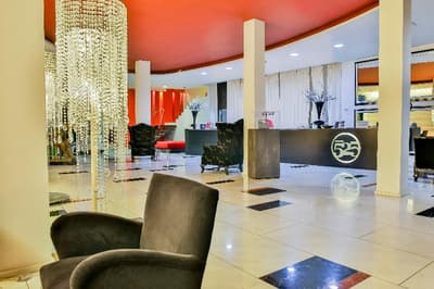 Hotel 525