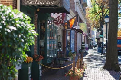 Morrison House Old Town Alexandria, Autograph Coll