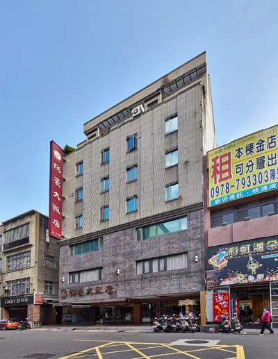 Lview Hotel