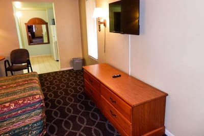 Red Roof PLUS & Suites Virginia Beach - Seaside