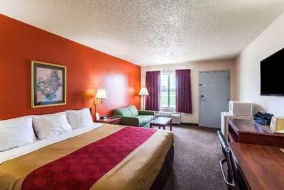Econo Lodge Lincoln Municipal Airport