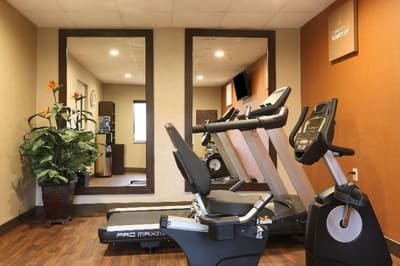 Comfort Inn & Suites Leeds I-65