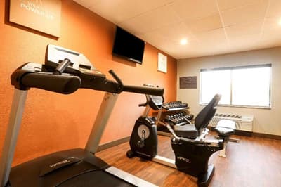 Comfort Inn & Suites Leeds I-65