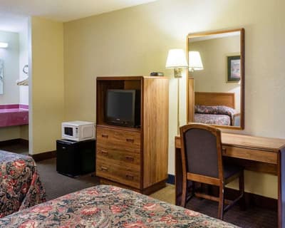Rodeway Inn Greenwood