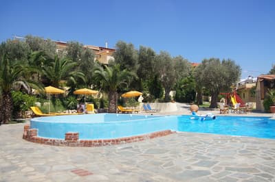Limnionas Bay Village