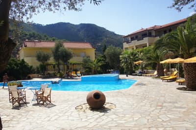 Limnionas Bay Village