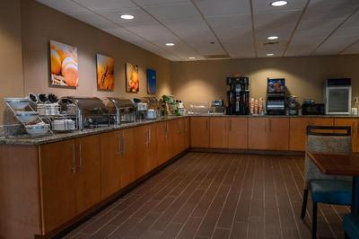 Quality Inn & Suites Patriots Point
