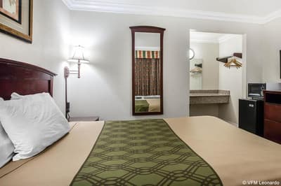 Motel 6 Fresno - Belmont Ave